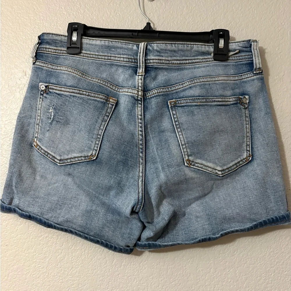 Anthropologie Pilcro Patchwork Distressed Blue Jean Shorts. Slim Boyfriend. 29 - Picture 4 of 14